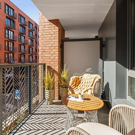 Scala 60h Center Premium With Parking By Lion Apartmán *