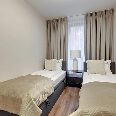 Scala 60h Center Premium With Parking By Lion Apartment *